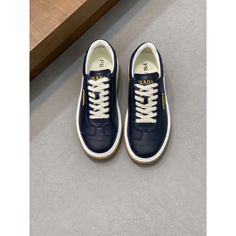 Pra*a casual shoes